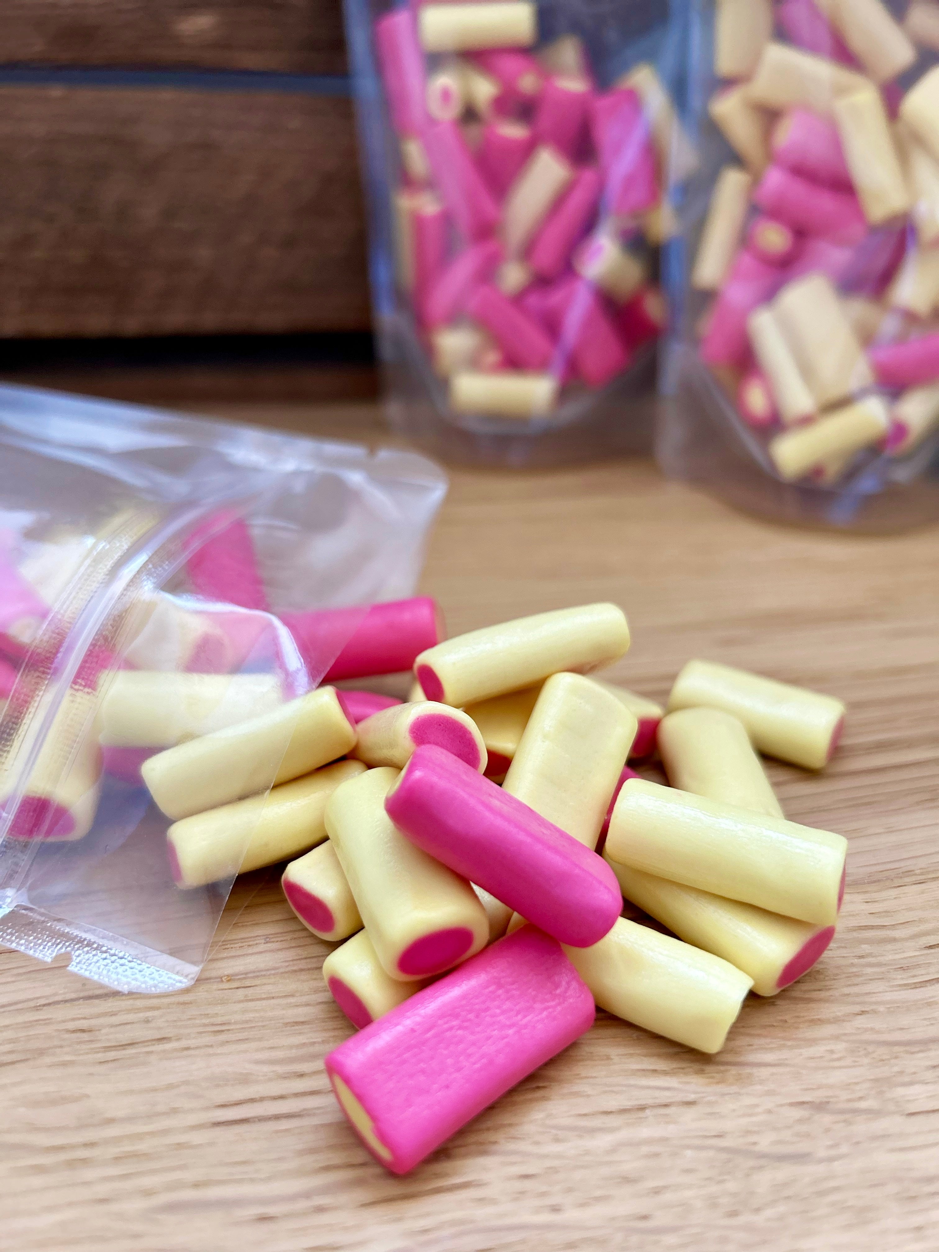 Rhubarb & Custards Sweetie Pouch image 1