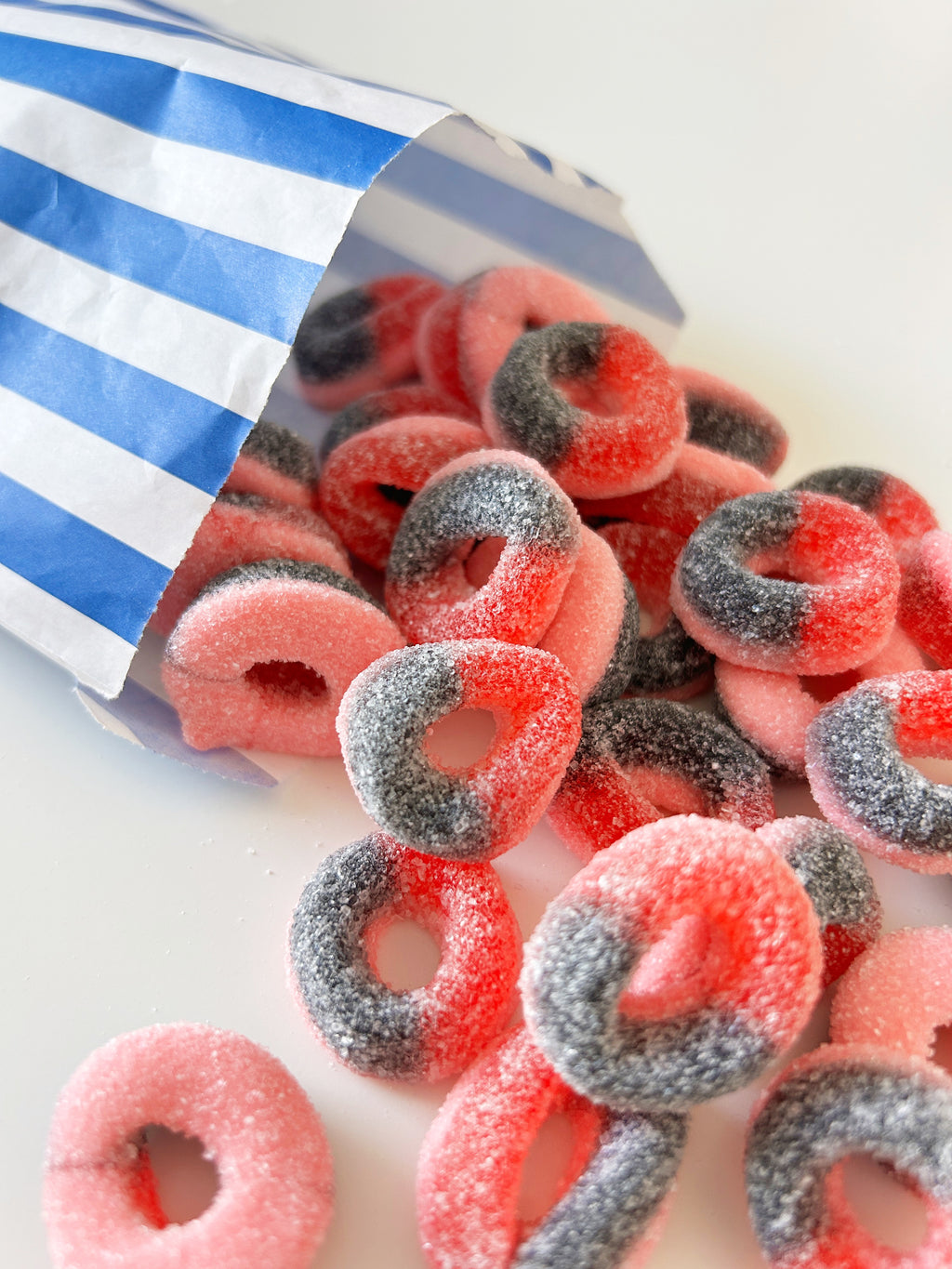 Blackcurrant Rings fizzy blackcurrant gummy sweets