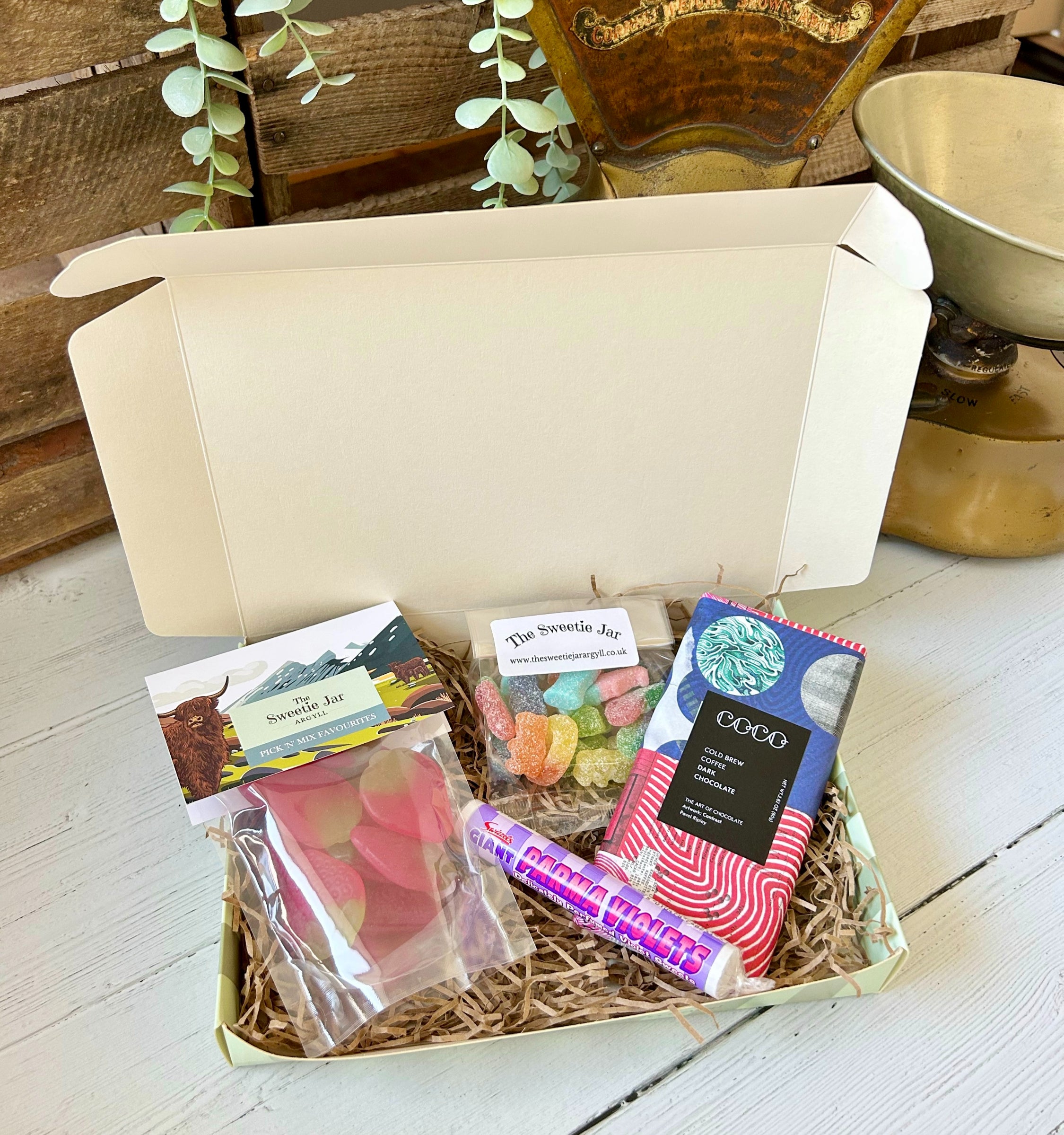 Mini Vegan Sweetie Hamper image 0