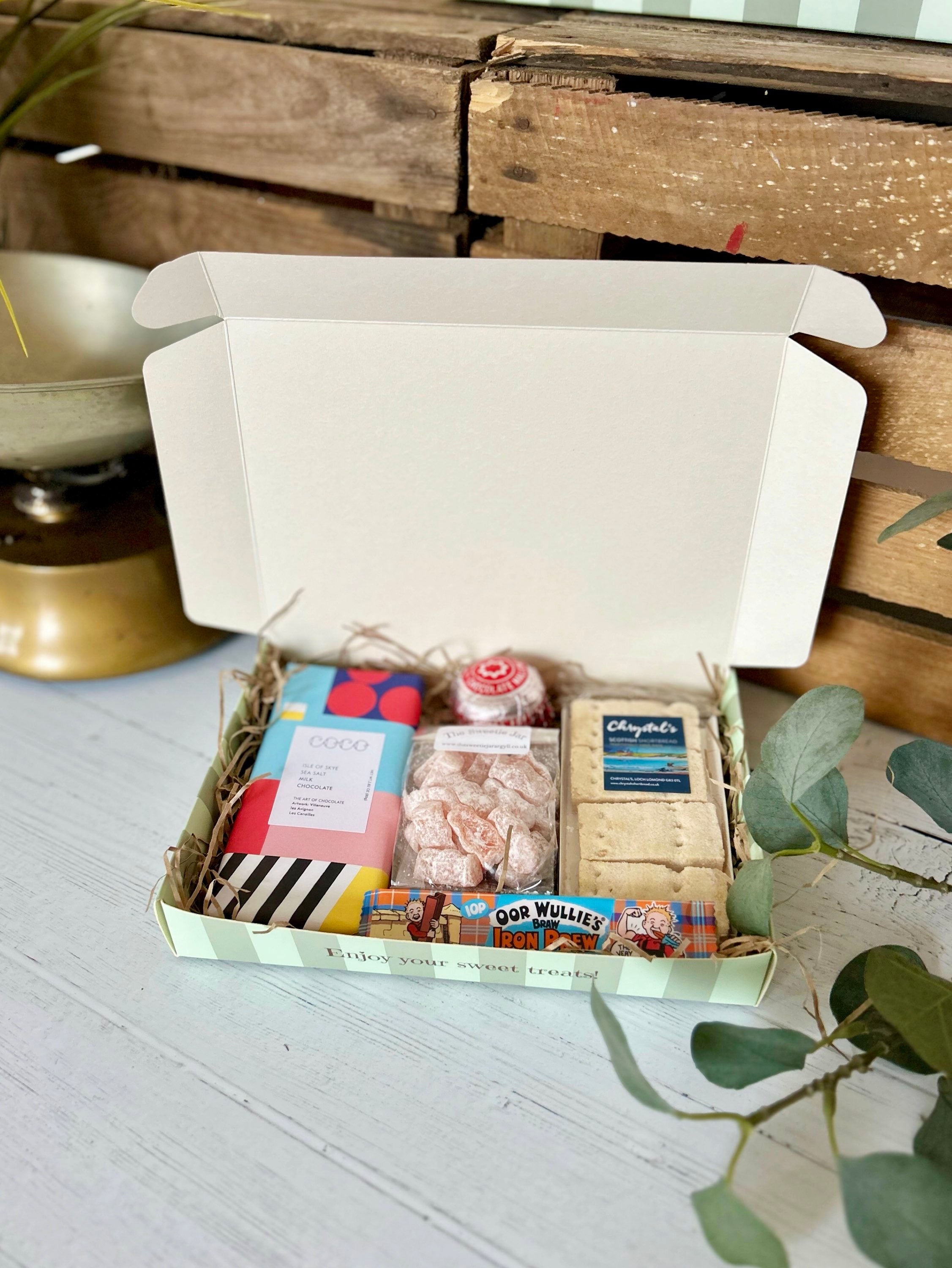 Mini Taste of Scotland Hamper image 3