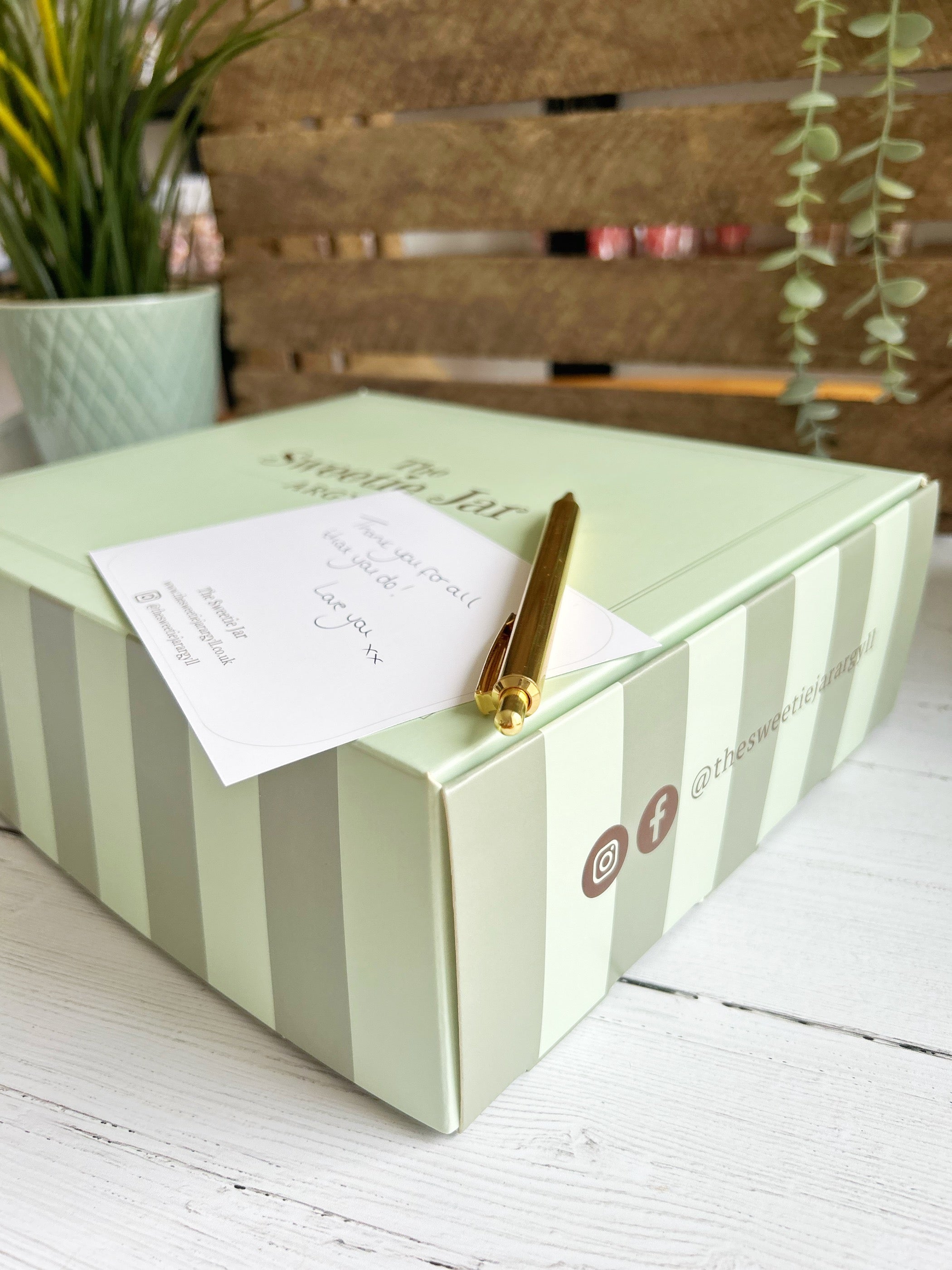 Build Your Own Sweetie Hamper image 2