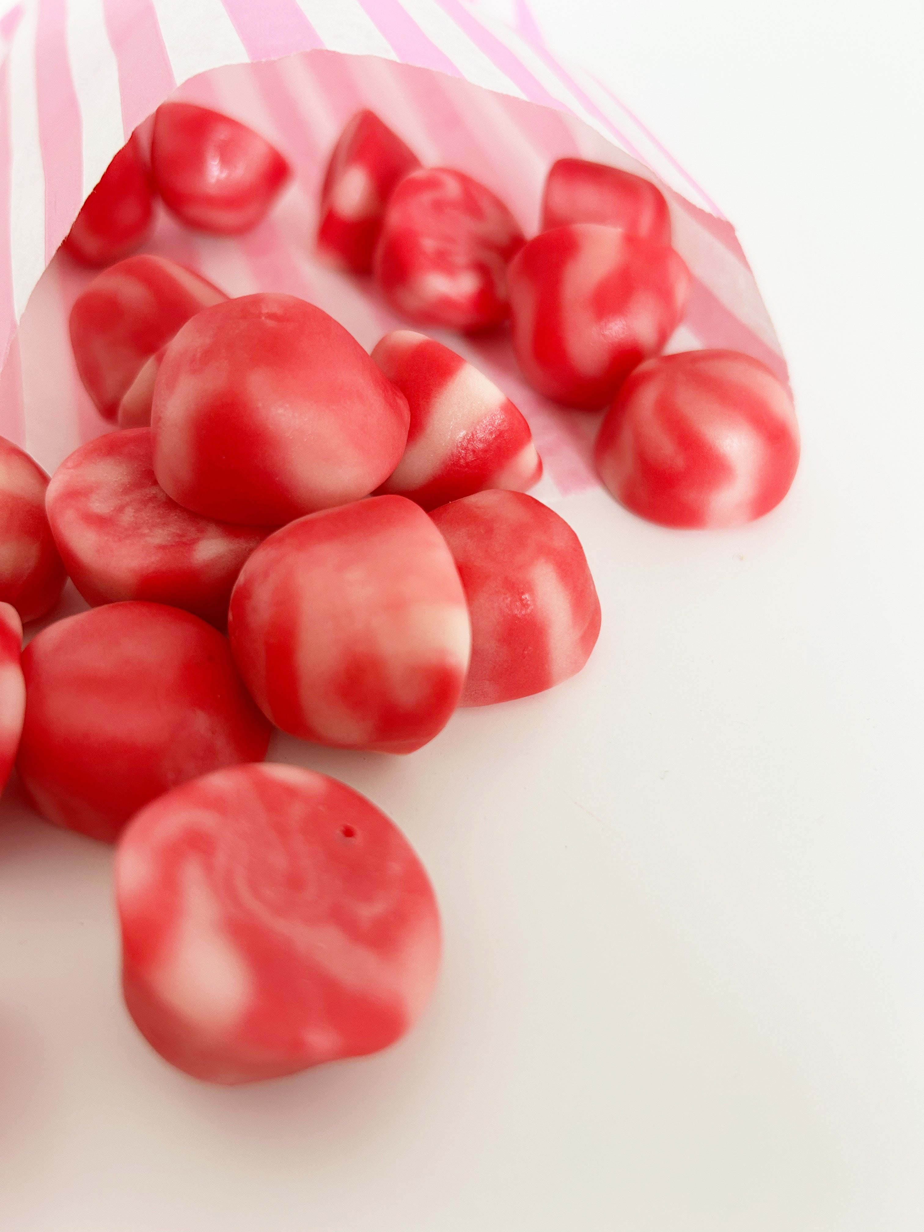 Strawberry Twist Kisses image 0