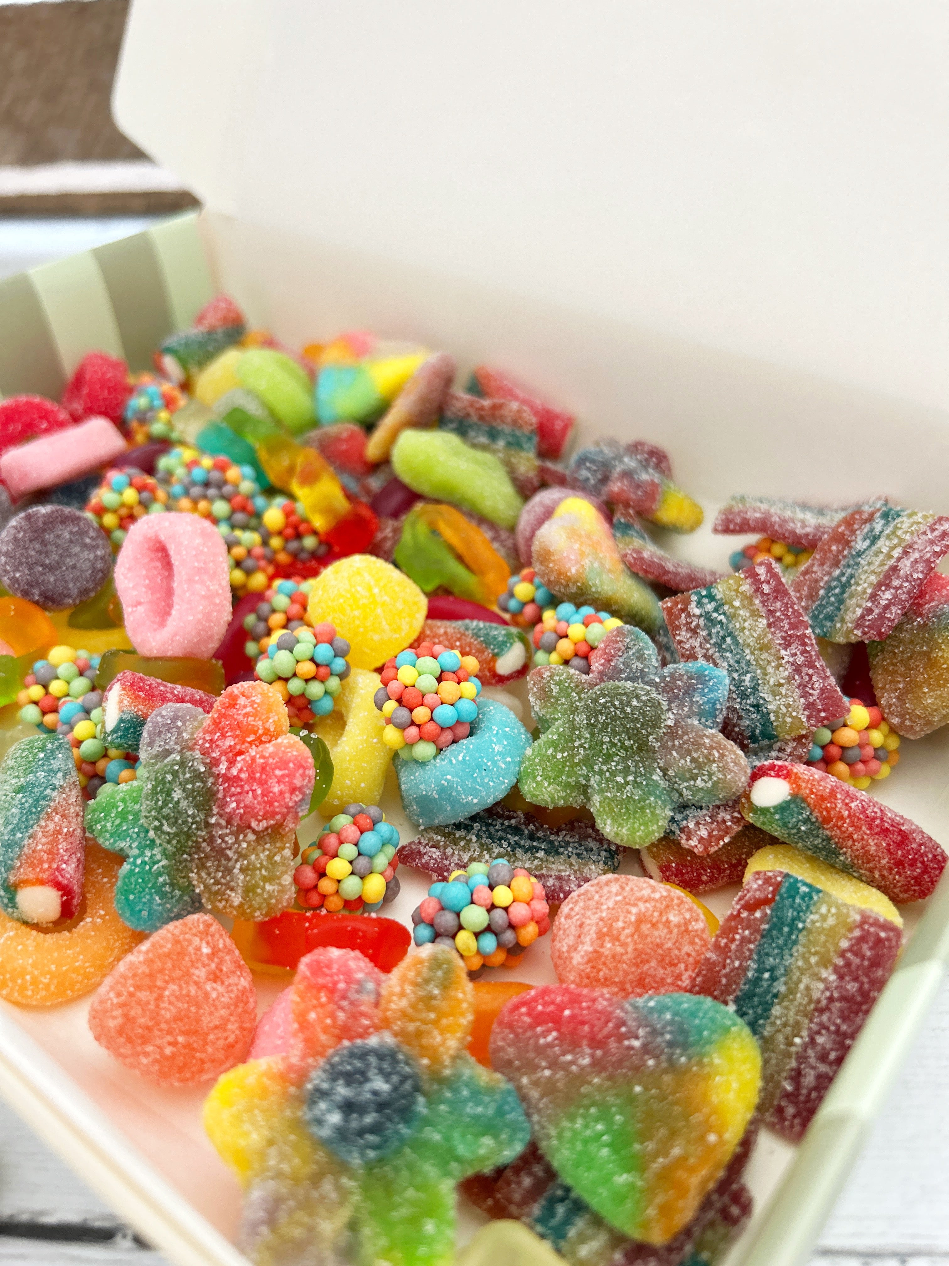 Rainbow Pick 'n' Mix Box
