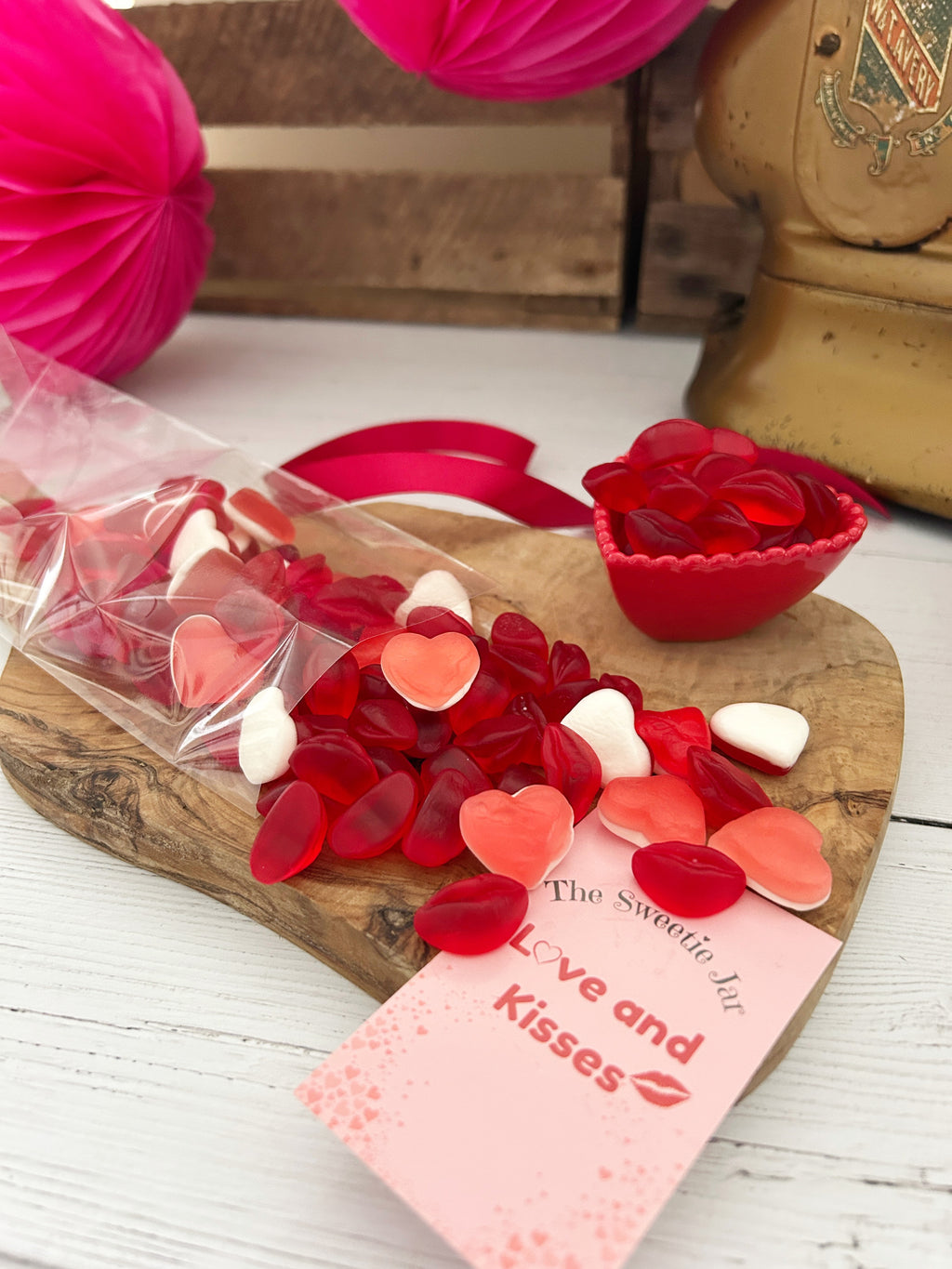 'Love & Kisses' Jelly Sweets