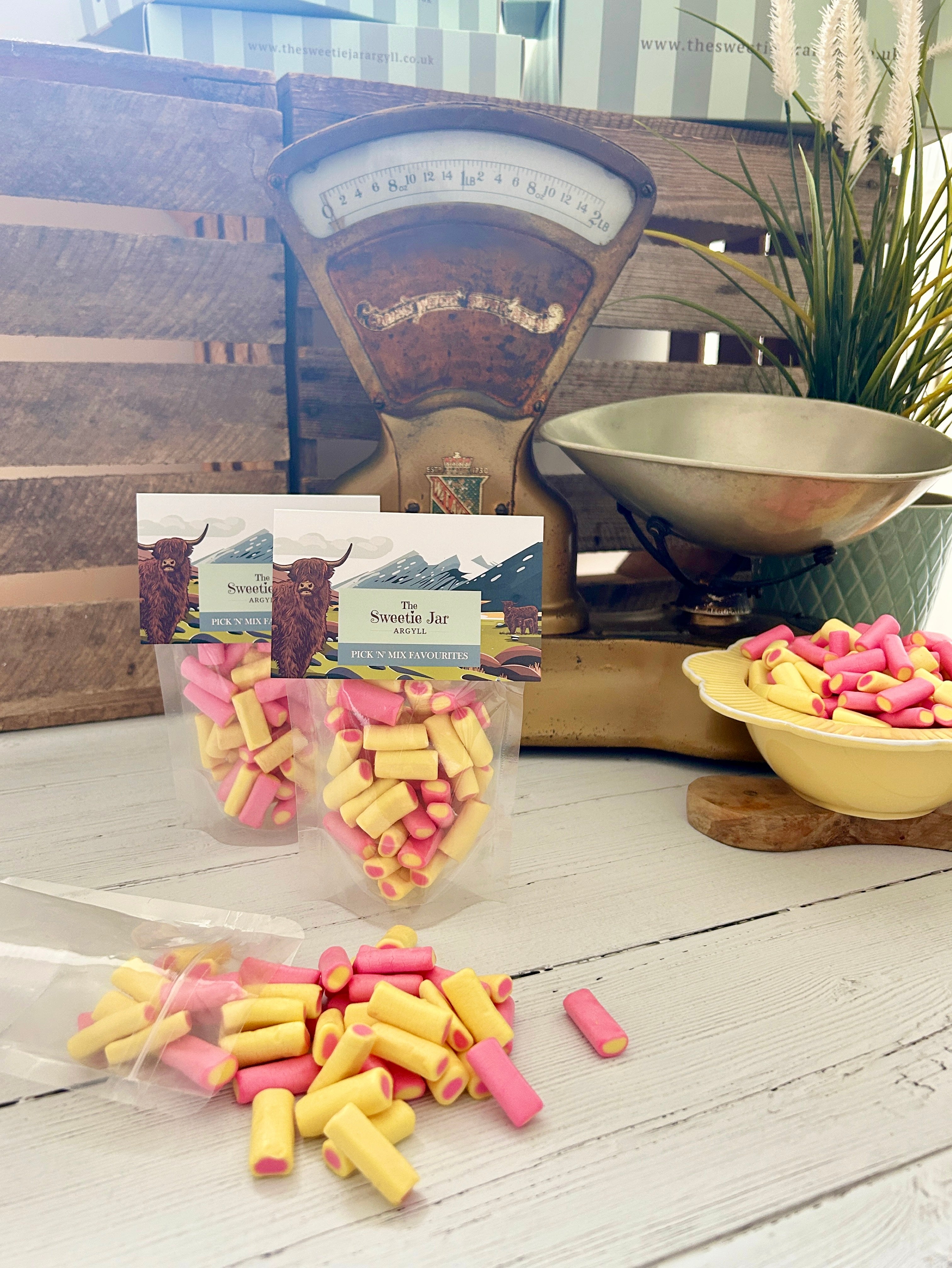 Rhubarb & Custards Sweetie Pouch