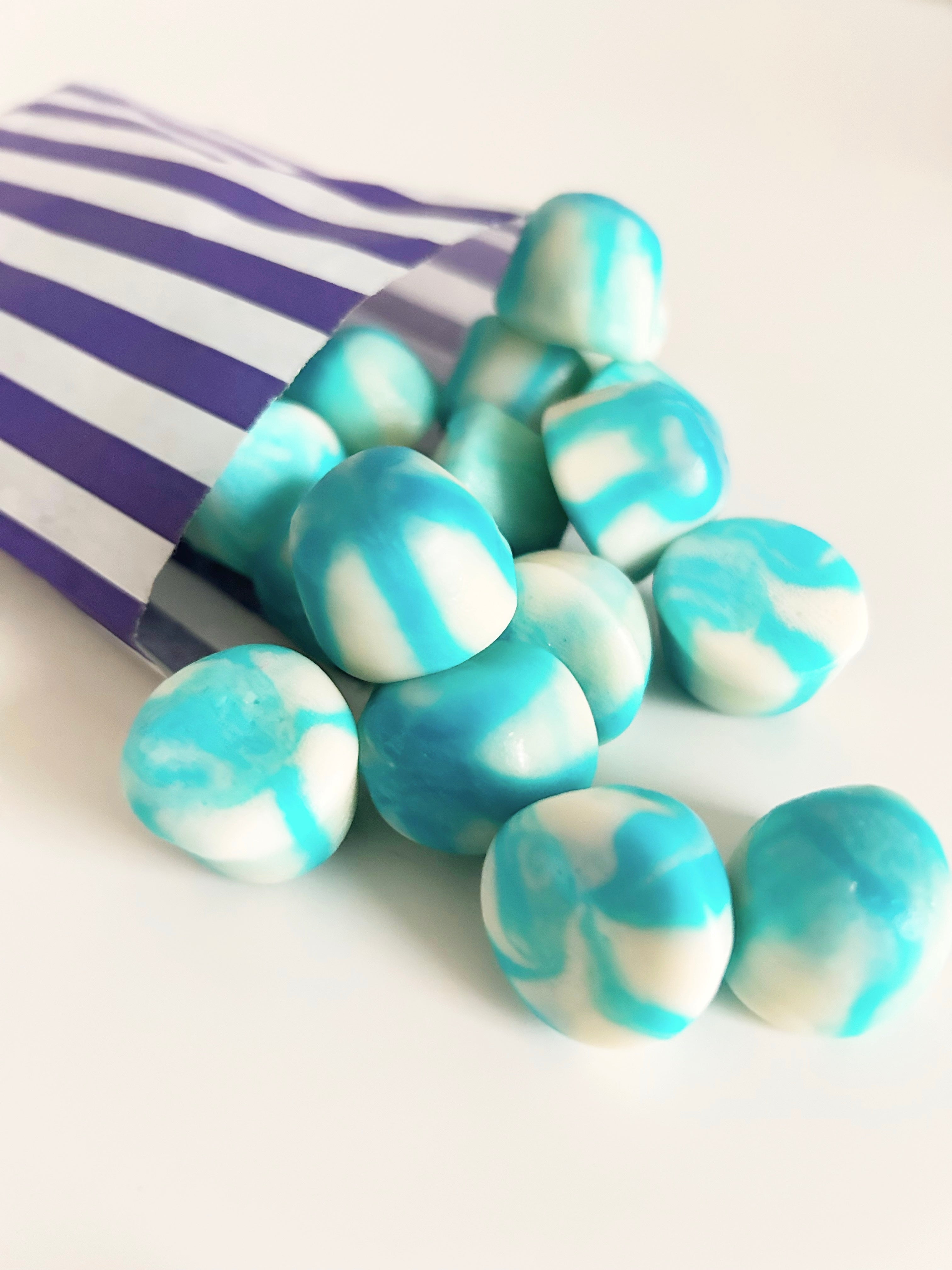 Blue Raspberry Kisses image 0