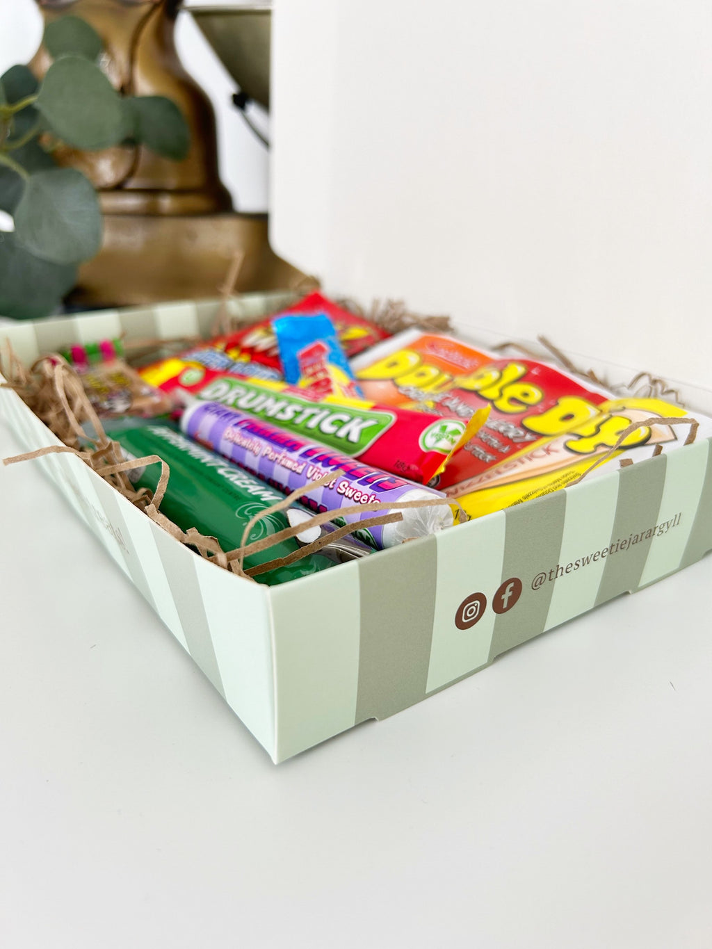 Mini Retro Sweetie Hamper image 5